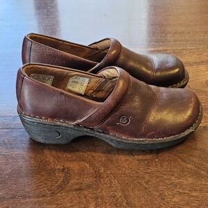Women's Born Peggy Slip On Loafers Clogs Size 4